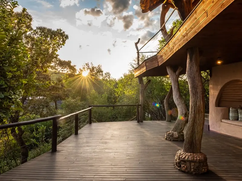 The deck at Impodimo Game Lodge