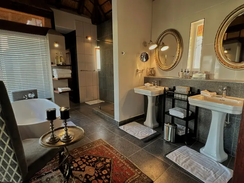 A bathroom at Jamala Madikwe