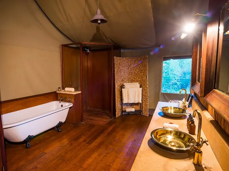 A bath at Thakadu River Camp