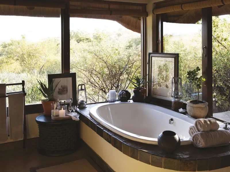 Bathroom at Tuningi Safari Lodge